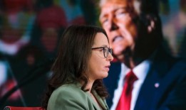 玛吉·哈伯曼表示，特朗普担心最高法院可能会在选票移除问题上对他不利