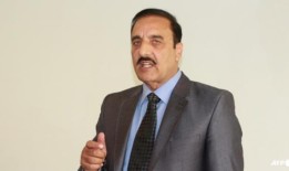 一名高级官员说，他帮助操纵了巴基斯坦的选举