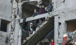 停火谈判正在进行，以色列袭击了加沙地带的拉法