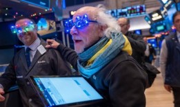 明亮的灯光，巨大的股票，华尔街将目光投向2024年的《豪勇七蛟龙》续集