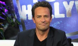 马修·派瑞与他的葬礼歌曲的感人联系