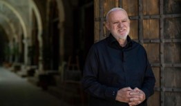 天坑在土耳其干枯的粮仓里散布着恐惧