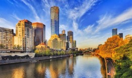 墨尔本房价下跌，珀斯房价一年每天上涨1000美元