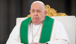 教皇弗朗西斯在“哮喘危机”后病情危急