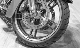 买一个摩托车换胎器值得吗？