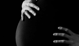 英国的产妇死亡率已经上升到近20年来从未见过的水平，专家解释了原因