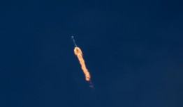SpaceX猎鹰9号火箭遭遇罕见失败