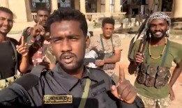 苏丹军队从无国界记者手中夺回总统府