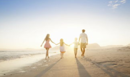 缺席：一场未完的对话，一次寻找自我的旅程