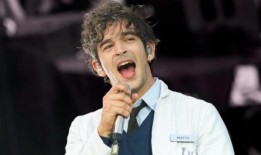 马蒂·希利抨击格莱美奖，宣称坎耶·韦斯特是他的英雄