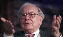 巴菲特的伯克希尔哈撒韦公司收购更多西方石油公司，表明对收购皇冠岩的信心