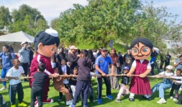 昆士兰基金的大学预科教育提供全面的体育体验，以促进学校社区的健康