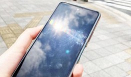 日本一家公司警告称，智能手机和电脑在热天可能会“中暑”