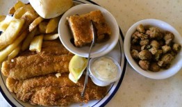 伊朗否认c罗因拥抱一名女子而面临99鞭刑