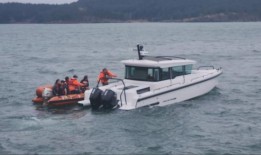 救起沉船家属的渡轮工人获颁救生奖