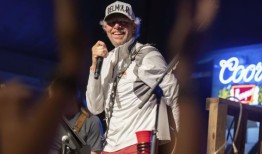 托比·基思重回舞台，仍在与胃癌抗争