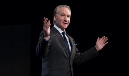 比尔·马赫说，埃隆·马斯克有争议的帖子“确实考验了我对他的耐心”，看起来“真的是反犹”