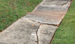 伯明翰市议员称南区人行道是“灾难”