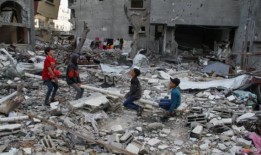 随着对加沙战争蔓延的担忧加剧，美国军队前往该地区