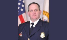 在今年早些时候的工作动荡之后，移动可能会任命新的常任首席执行官