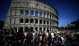 气候活动家破坏罗马马拉松