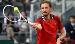 梅德韦杰夫说:“很高兴我没有和纳达尔比赛