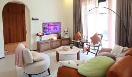 谭在他的花园里建了一个游泳池，以获得一丝宁静。摄影：The Star／Art Chen