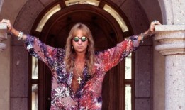 标志性的80年代摇滚歌手回顾：“不会永远持续下去”