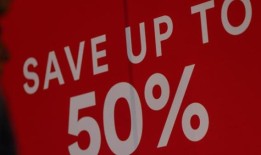 由于澳大利亚人抵制消费，7月份销售数据没有变化，零售商感到担忧