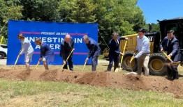 布蒂吉格，库珀，耗资10亿美元的连接三角和弗吉尼亚州里士满的直达铁路破土动工