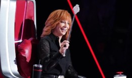 瑞芭·麦肯泰尔真的称泰勒·斯威夫特为“有资格的小顽童”吗？