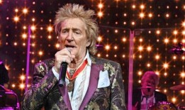 罗德·斯图尔特支持被蓄意大火烧毁的苏格兰慈善音乐工作室