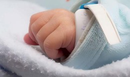 胎盘B组链球菌与足月新生儿住院有关