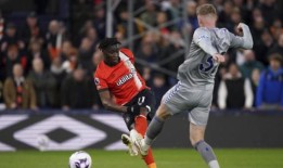 伊莱贾·阿德巴约为卢顿赢得了宝贵的英超积分