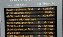 伦敦火车取消后，西北地区的议员率先批评了阿凡提铁路服务