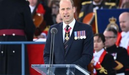 威廉赞扬诺曼底登陆英雄们的勇敢，并缅怀留在身后的亲人