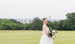 泰勒·迪娜·皮尔森凯文·韦恩·里维斯