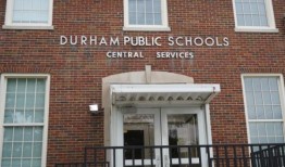 达勒姆公立学校表示，周二所有公交路线都已覆盖