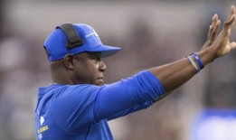 拉希姆·莫里斯说，他关注的是公羊队，而不是职位空缺