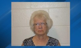 75岁的教师因在学校“多次”性侵14岁男孩被判10年监禁