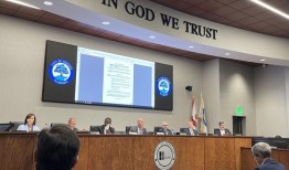 海伦娜和胡佛禁止向市区以外地区的土地所有者示好