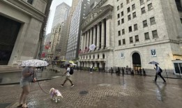 标普500指数收高，在抛售后一周基本持平