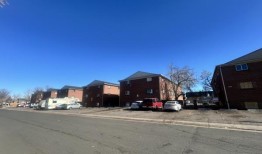 在奥罗拉的Edge of Lowry综合体关闭之前，问题仍然存在