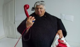 Miriam Margolyes收到Vogue封面照片的启发，向萨福克养老院发送了信息