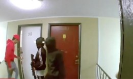 有争议的“委内瑞拉前方”广告牌欢迎进入科罗拉多州的司机