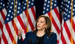 路透社／益普索民意调查显示，卡玛拉·哈里斯在美国总统竞选中以44%对42%领先于唐纳德·特朗普