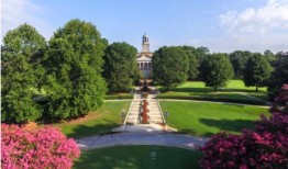 桑福德庆祝学校历史上最大的入学人数