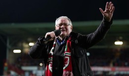 辛格敦促皇家财产管理公司将威尔士城堡移交给威尔士人民