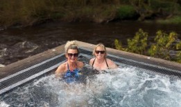 艾玛·威利斯透露了她“想”打破的《爱情是盲目的》的基本规则