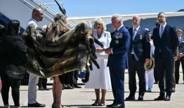 新加坡壳牌石油管道泄漏，当局称泄漏已停止，清理工作开始